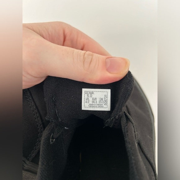 Black Vans Sneakers​ - Picture 8 of 8